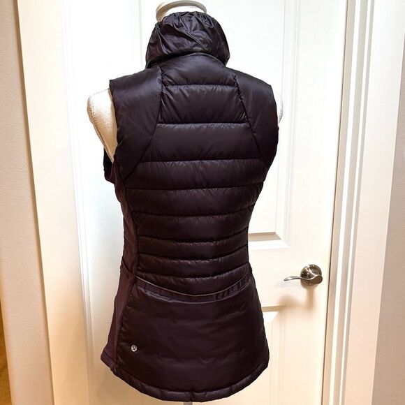 Lululemon Down For A Run Vest II Black Cherry Size 8 EUC - Picture 8 of 17